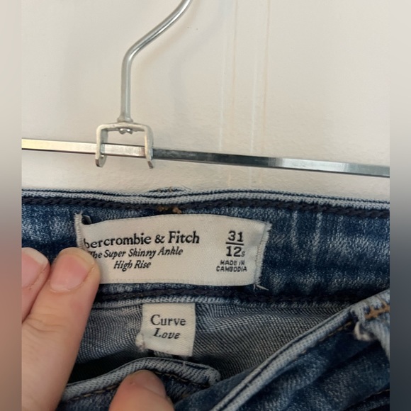 Abercrombie curve love skinny jeans - 31 short - Picture 2 of 2